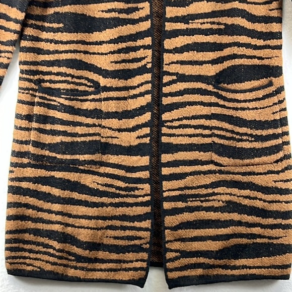 Fortune & Ivy / Stitch Fix Long Cardigan Sz M Brown/Black Animal Print NWOT - Picture 4 of 10